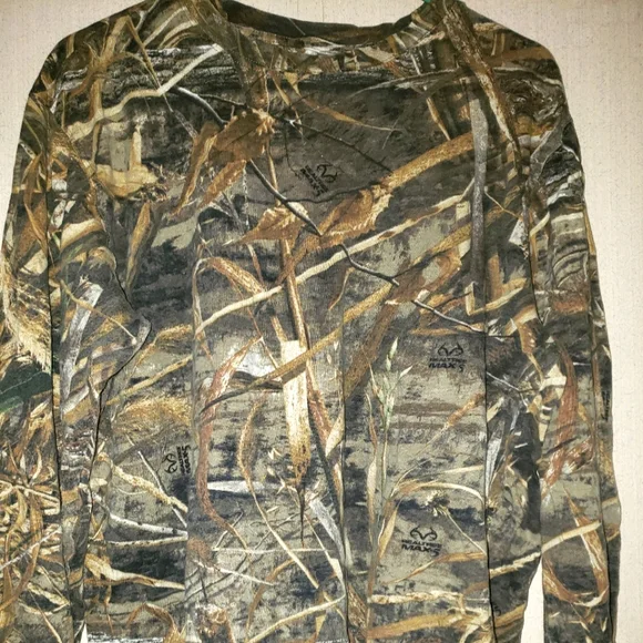 Magellan Camo Long Sleeve T-Shirt - Picture 1 of 2